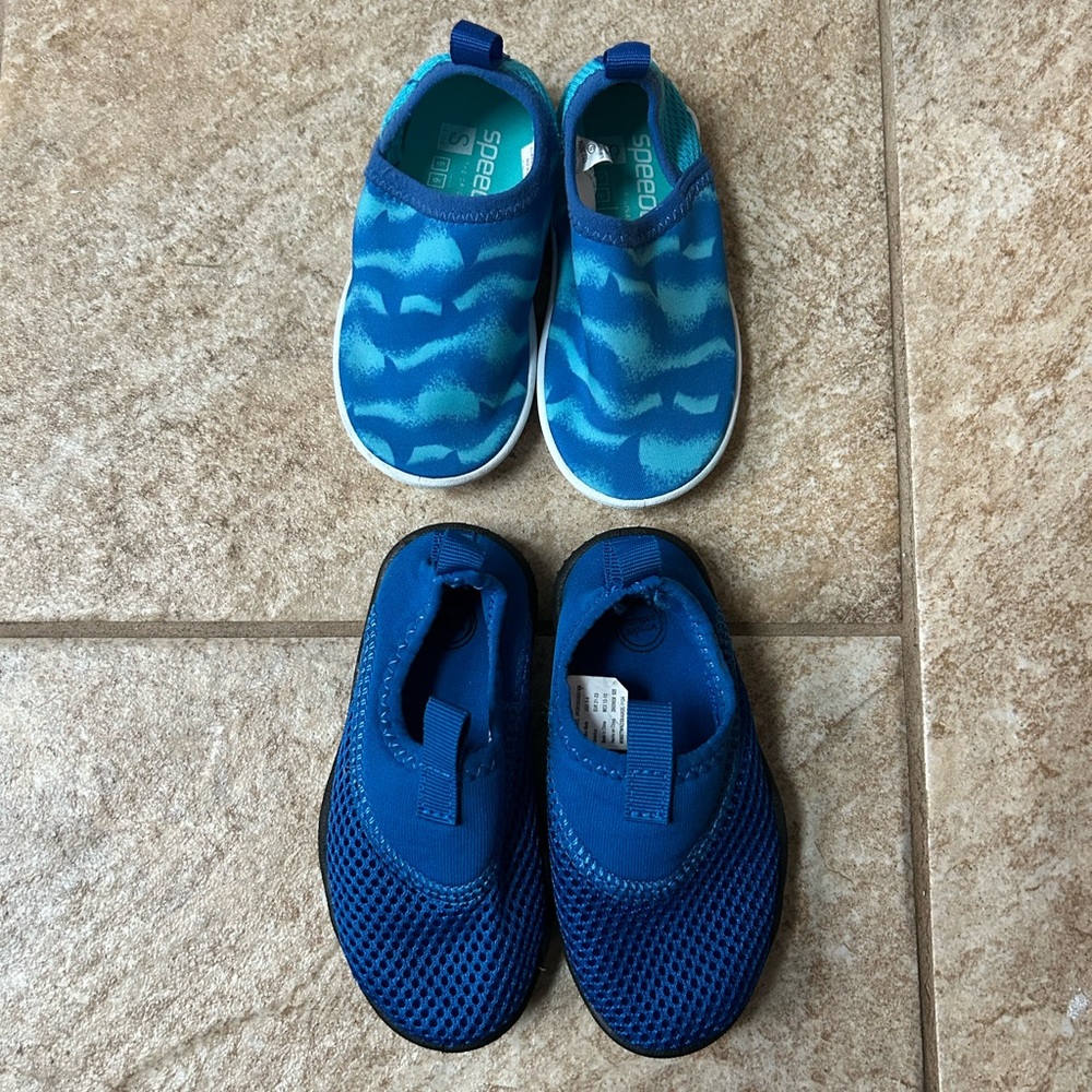 Toddler Boy Water Shoes — size 5/6